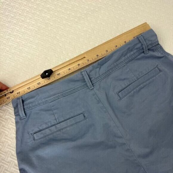 Banana Republic Women's Size 2 Country Blue 5 Inch Inseam Cuffed Hem Shorts Mom - Picture 9 of 11